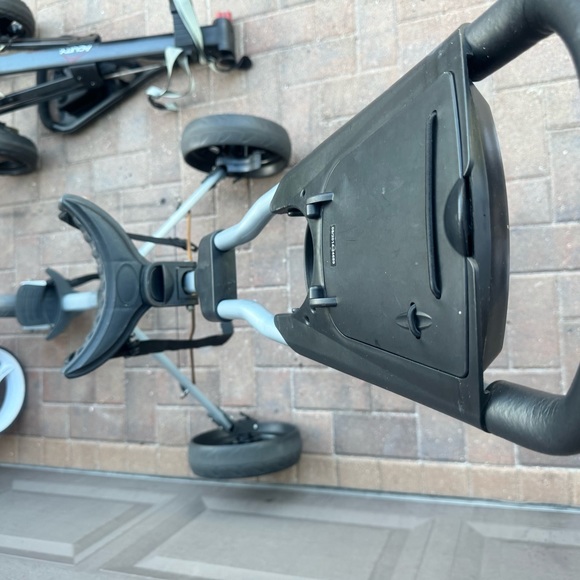 Golf Caddy Cart
3 wheeler version 
Used conditions - Picture 5 of 15